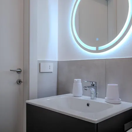 Arco Deluxe Milán