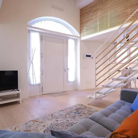 Modern Loft Just A Few Steps From Corso Apartment Milan