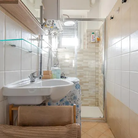 Modern Near Rogoredo Apartman *