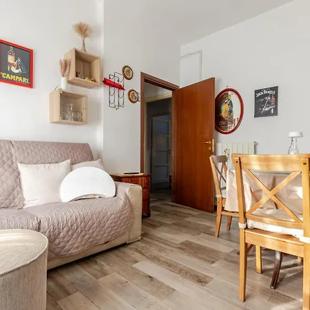 Modern Near Rogoredo Apartman *