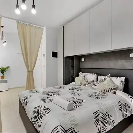 Apartment 10 Min From Linate-private Garage