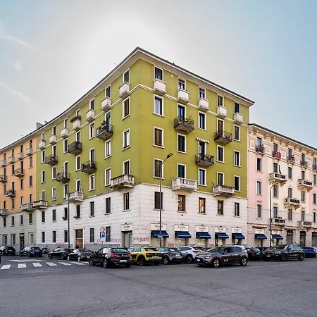 New - M2 Famagosta - Bocconi And Darsena Appartement Milaan