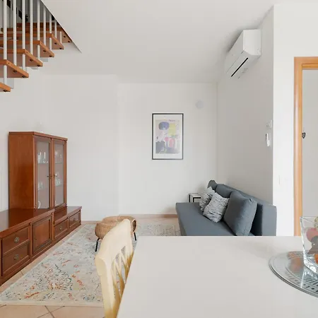 Apartment Spacious 600 Mt To Metro M3 Comasina