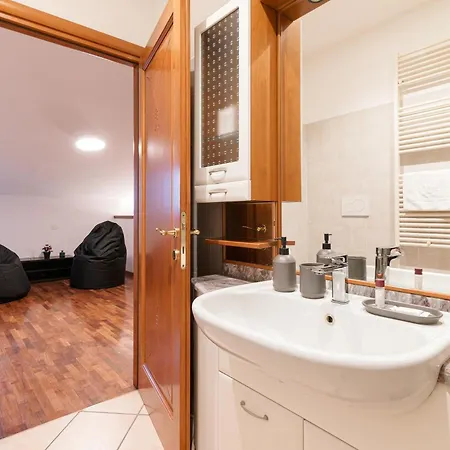 Apartment Spacious 600 Mt To Metro M3 Comasina *