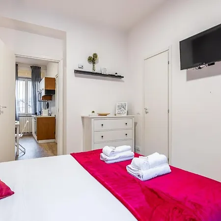 10 Min To Duomo - Brenta House Apartment Milan
