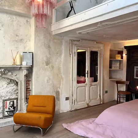 דירה Charming And Design Attic Loft In Coolest Area Navigli Ticinese מילאנו
