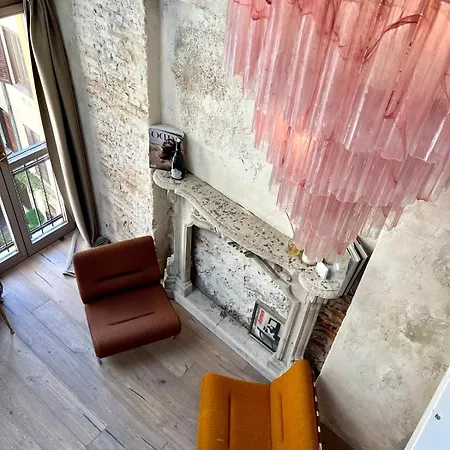 Charming And Design Attic Loft In Coolest Area Navigli Ticinese דירה מילאנו