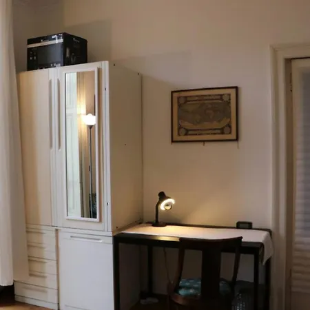 Lili House