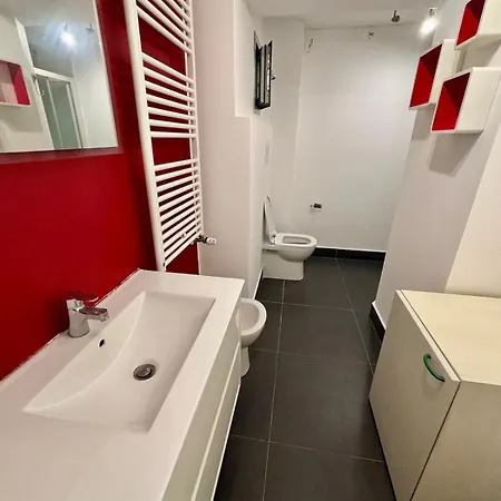 2 Bedroom In Porta Venezia Milánó