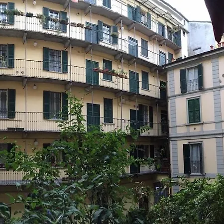 2 Bedroom In Porta Venezia Апартаменты Милан