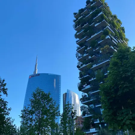 Apartment In-isola Milan