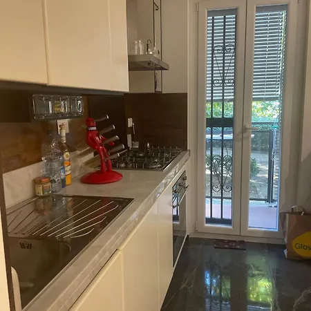 아파트 Luxury Near Rho Fieramilano ,san Siro And Ippodromo Of