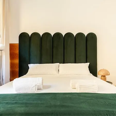 Appartement Bilocale Con Wifi In Palazzo Storico, A 5 Minuti Dal Duomo Zona San Babila - Tribunale Milan
