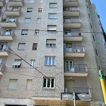 Trilocale Con Vista E Due Bagni Vicino Citylife ミラノ