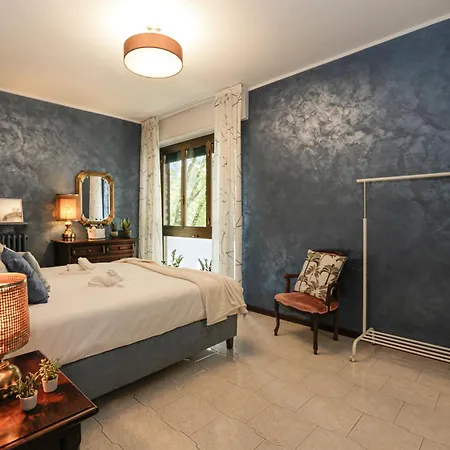 Cozy Room In Elegant Flat Shared With Alex, Tube 5 Min Walking * Milan