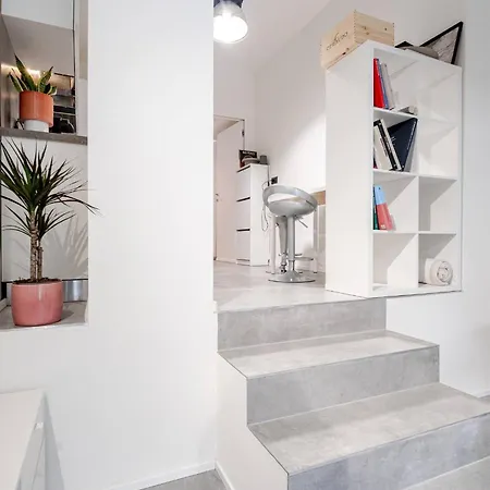 Apartamento Elegant 1br In Porta Romana Milão