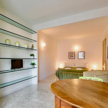 Navigli Center Apartamento *