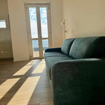 Apartment La Finestra Sul Naviglio Milan