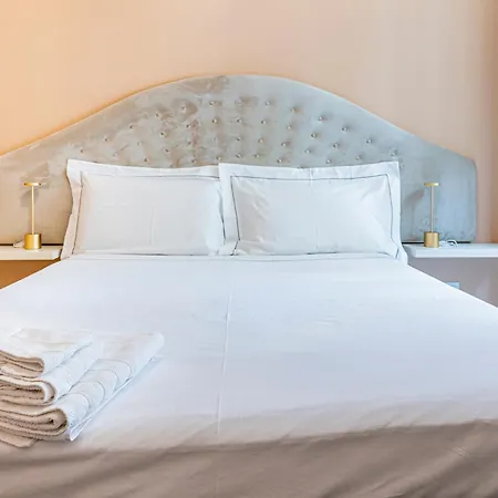 Luxury Sant'ambrogio 아파트