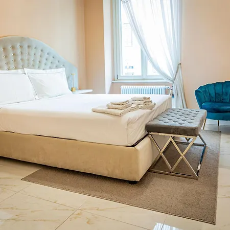 아파트 Luxury Sant'ambrogio