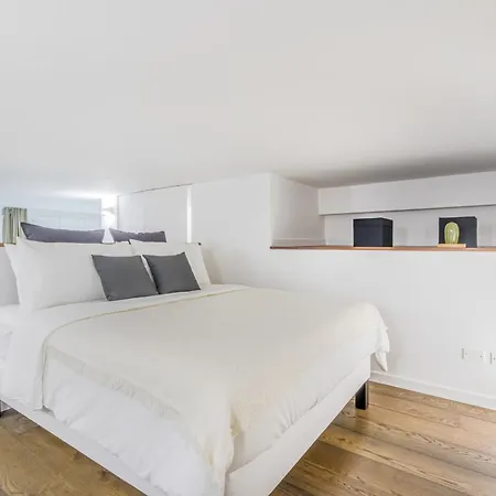 Apartment Center Jacuzzi Deluxe Loft