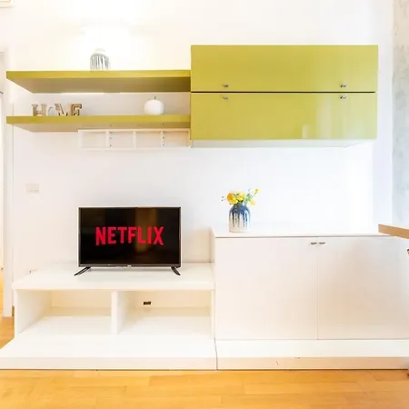 Duomo-navigli - Design Apartment, Wi-fi, Netflix Апартаменты *