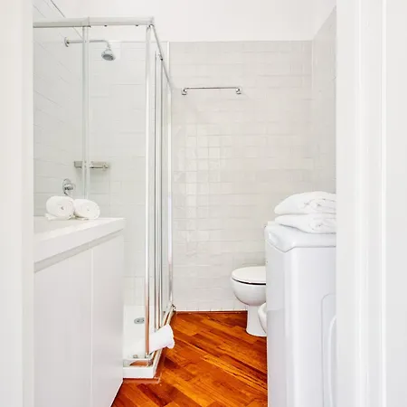 Joivy Cute Flat Near The Duomo Milan