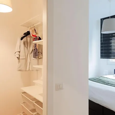 The Rent - Comfortable One-bedroom Near Porta Romana Apartment