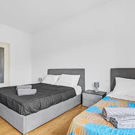 Appartamento Ca17 -centrale-duomo -central Maxi - *