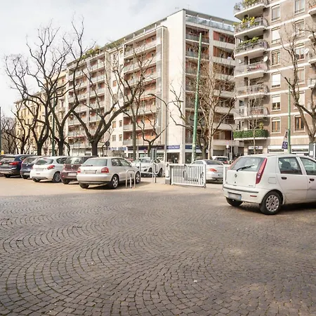 Elegante Bilocale In Zona Tortona * Milánó