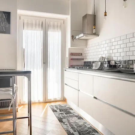 Elegante Bilocale In Zona Tortona Apartman Milánó