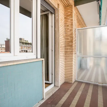 Elegante Bilocale In Zona Tortona Apartman Milánó