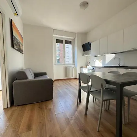 Casa Gioia- 5min Da Stazione * 米兰