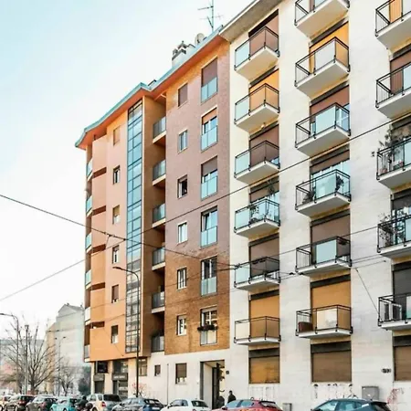 Apartment Auguste Metro M1 Rembrandt 45 Milan