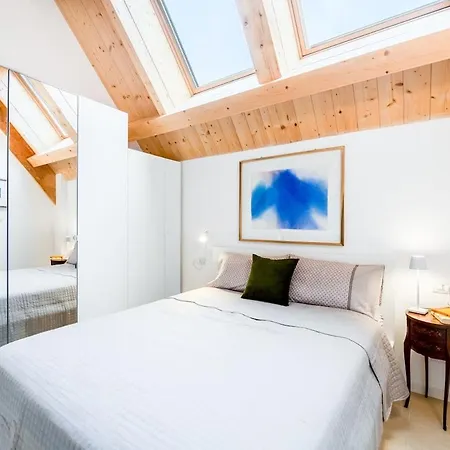 Luminoso Loft - M5 Cagranda - Free Wi -fi Milano