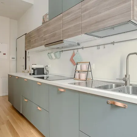 Domusmi Orombelli 16 * ميلان