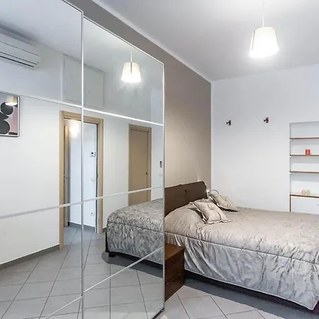 Navigli-centro Modern Flat Balcony Check-in H24 Apartment Milan