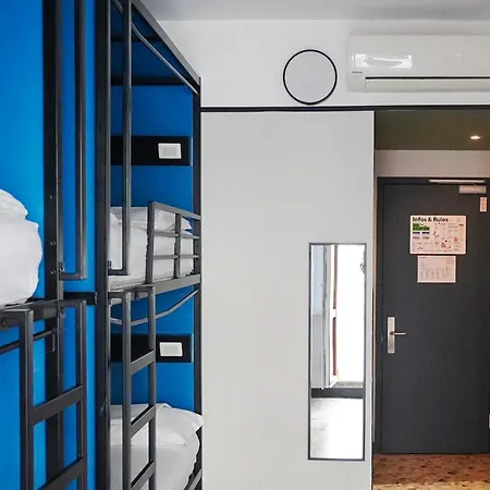 Auberge de jeunesse Yellowsquare *