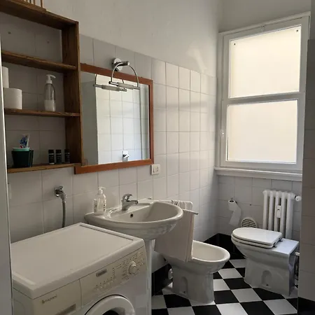 La Piccola Isola Apartment *