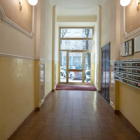 Apartman Arts At Argonne Milánó
