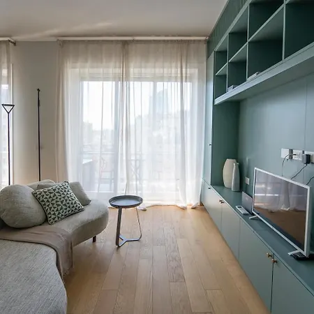 Arts At Porta Nuova Милан