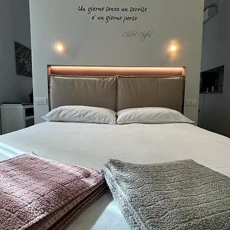 Easy Apartment *