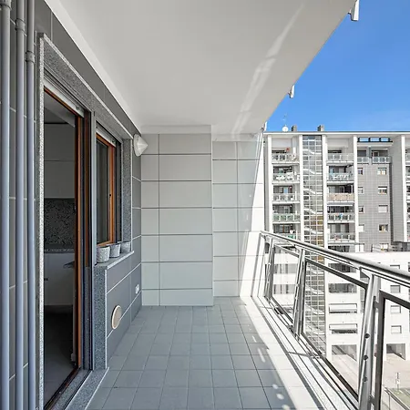 80m2, 7 Piano, Bilocale Con 2 Terrazze E 2 Bagni *