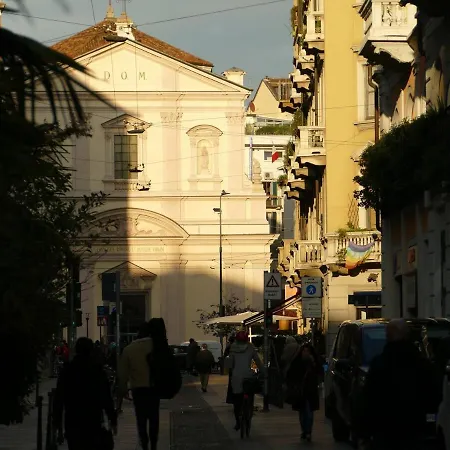 Nonna Nilla, A Large And Cozy Flat In Porta Venezia Milano