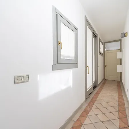 Apartment Sunny With Terrace In Center By Rentopolis