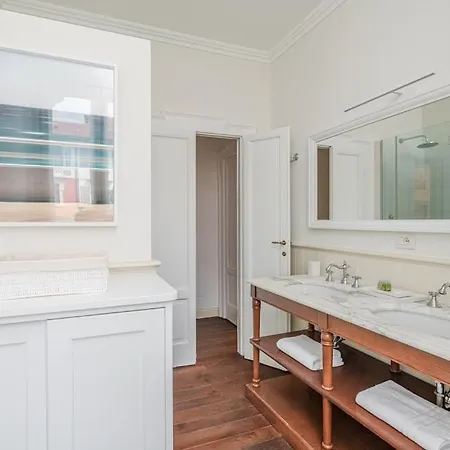 Contempora - Refined And Bright One-bedroom Near Metro M4 - Dateo 公寓 *