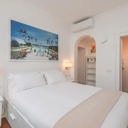 Contempora - Refined And Bright One-bedroom Near Metro M4 - Dateo 米兰