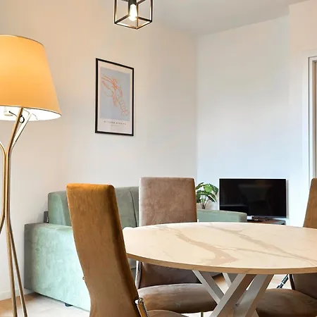 Loft Design Max 4 People Mediolan