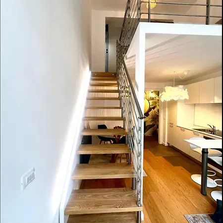 Apartment Porta Romana Spazioso Loft Di Design Milan