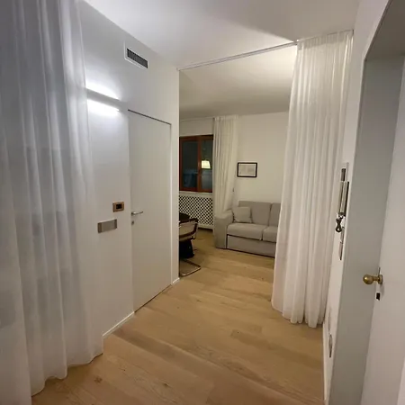 Porta Romana Appartamento *